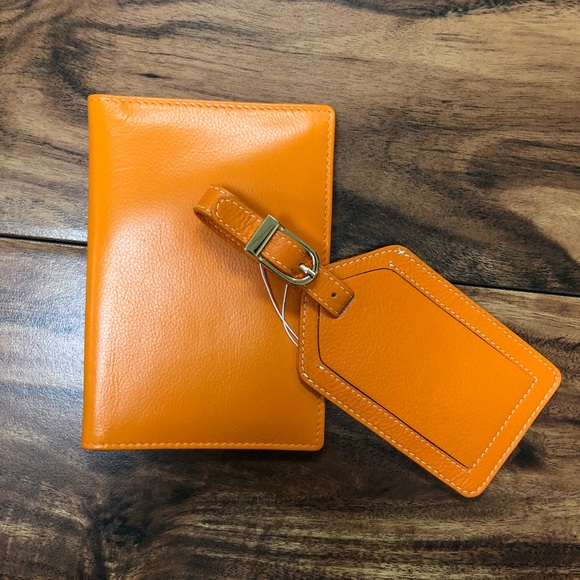 Accessories - Leather Passport Holder and Luggage Tag Set